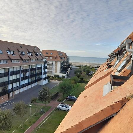 Duplex By The Sea In Normandy Apartment Villers-sur-Mer Exterior photo