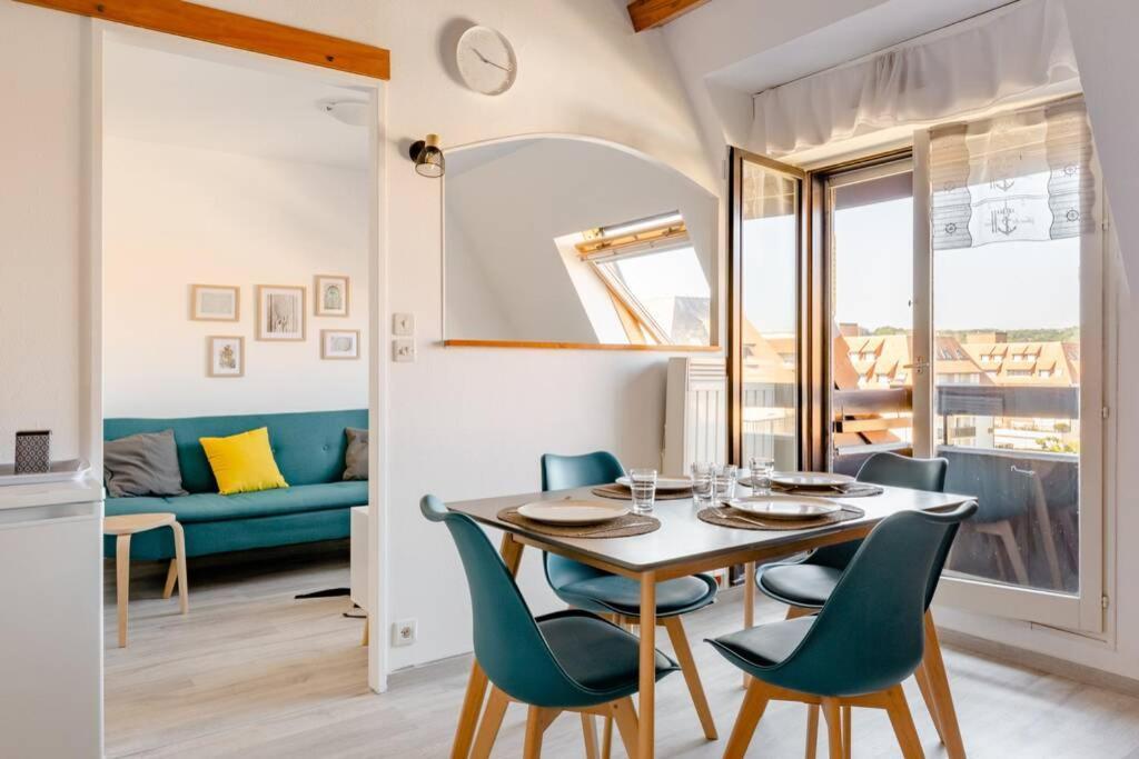 Duplex By The Sea In Normandy Apartment Villers-sur-Mer Exterior photo