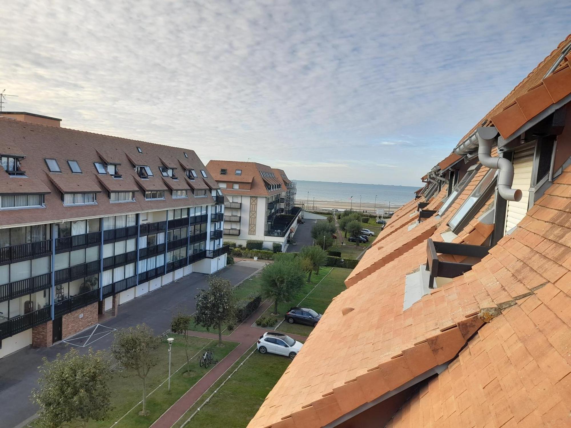 Duplex By The Sea In Normandy Apartment Villers-sur-Mer Exterior photo